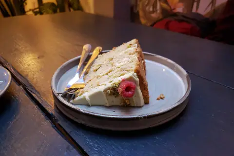 Hinitts Bakery photo 4